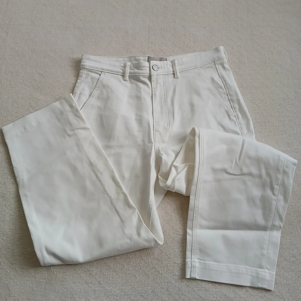 everlane ♡ straight leg crop white jeans 12 resort minimal quiet luxury coastal